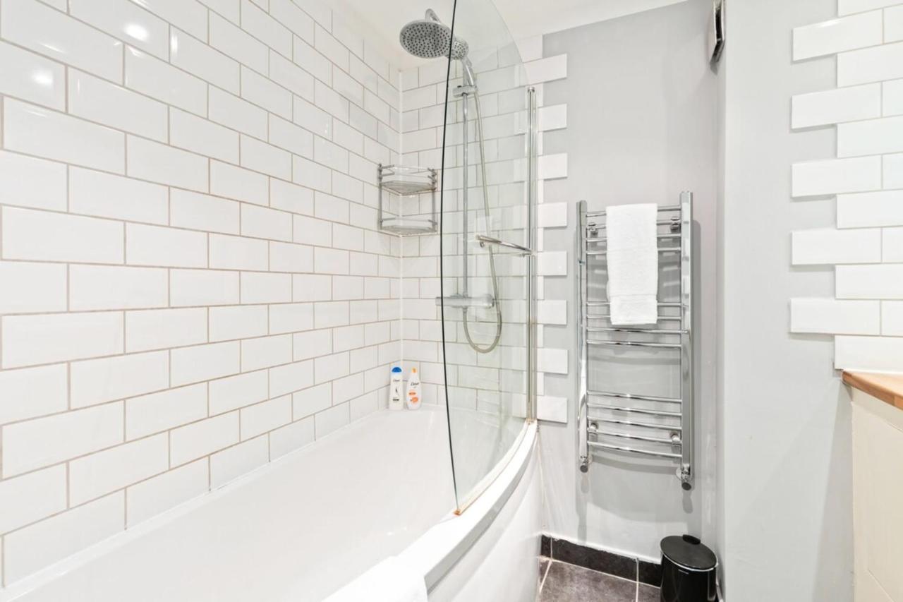 Spacious 2 Bedroom Apartment in Cricklewood Londres Exterior foto