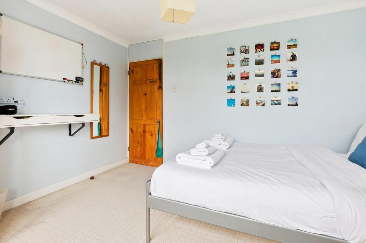 Spacious 2 Bedroom Apartment in Cricklewood Londres Exterior foto