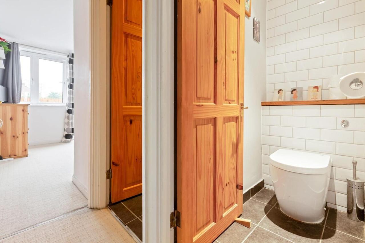 Spacious 2 Bedroom Apartment in Cricklewood Londres Exterior foto